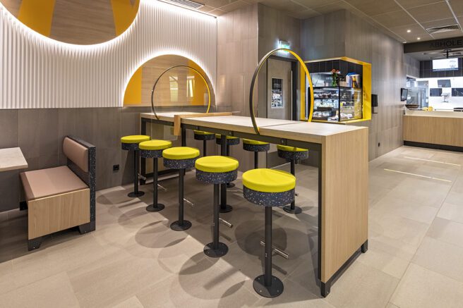 McDonald's LUNA in Wörrstadt - Barhocker
