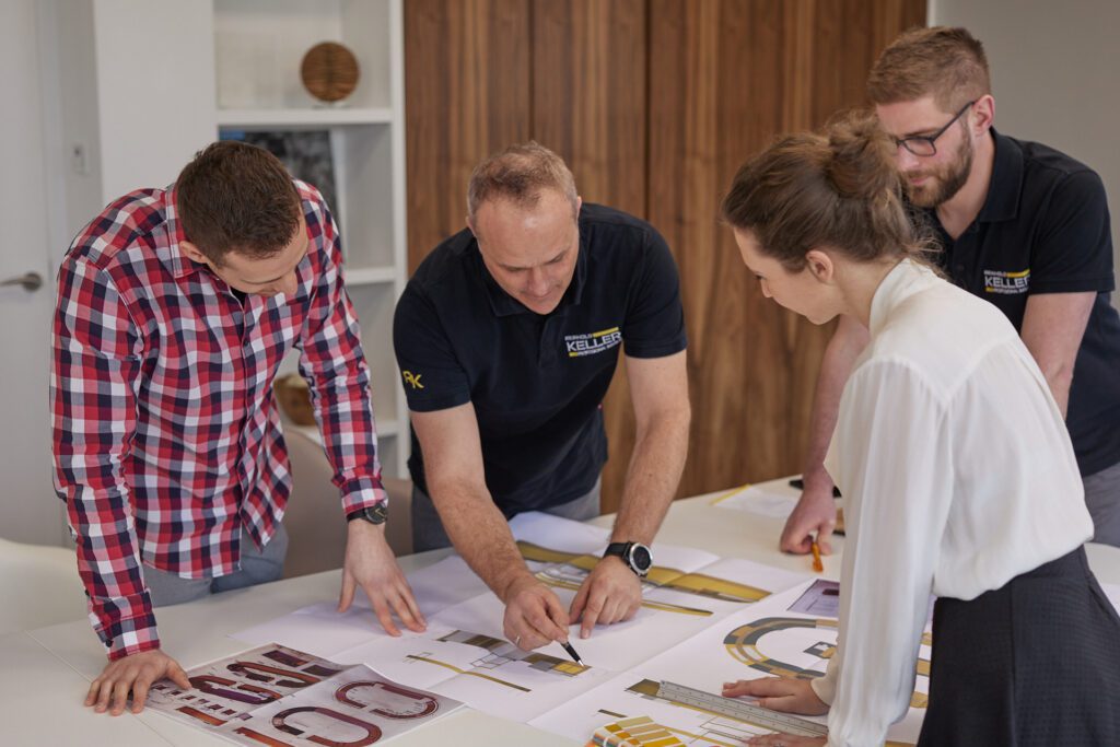 Team Meeting General Contractor REINHOLD KELLER Group