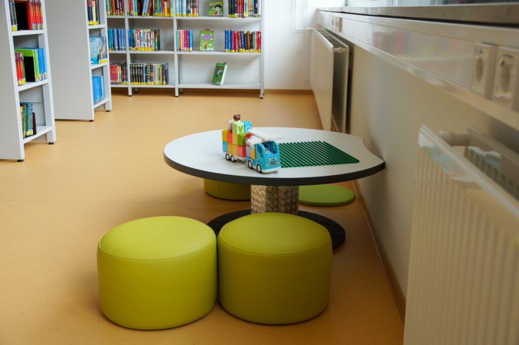 Upcycling library Hardheim Seat stool