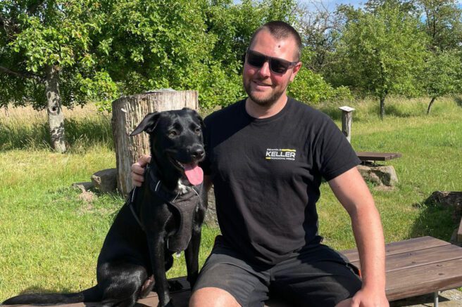 Interview, Simon mit Hund, REINHOLD KELLER Group